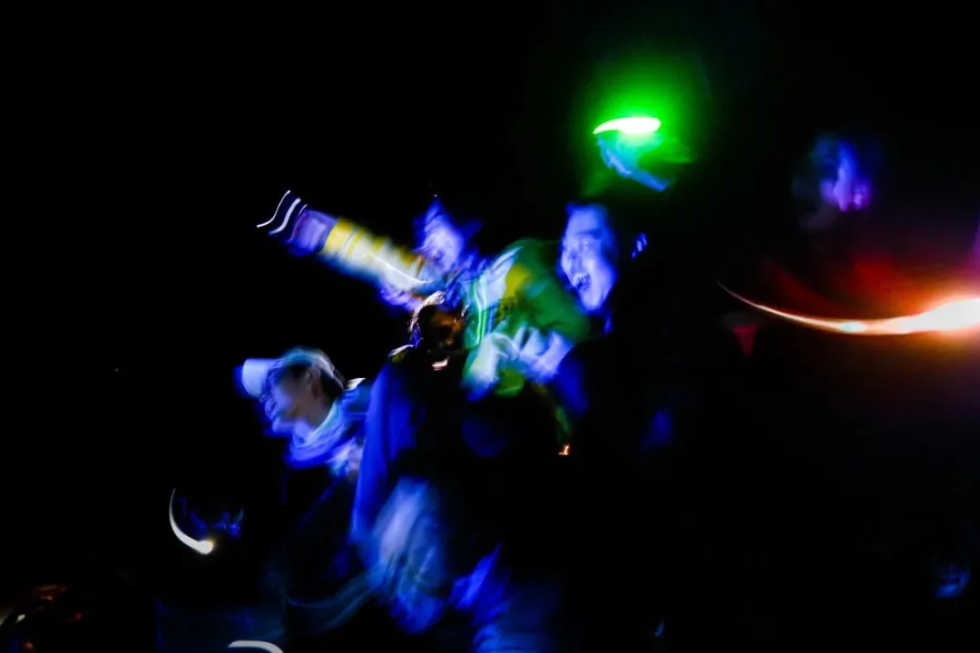 [P4U] The movie "The Howler on the ceiling" is a mystery show, a year-round party!