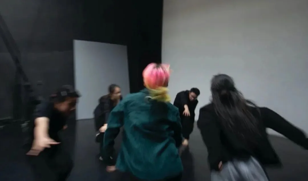 We'll talk behind the scene of Cocoon House. - We'll record "I" with the P4. - P4 Theater