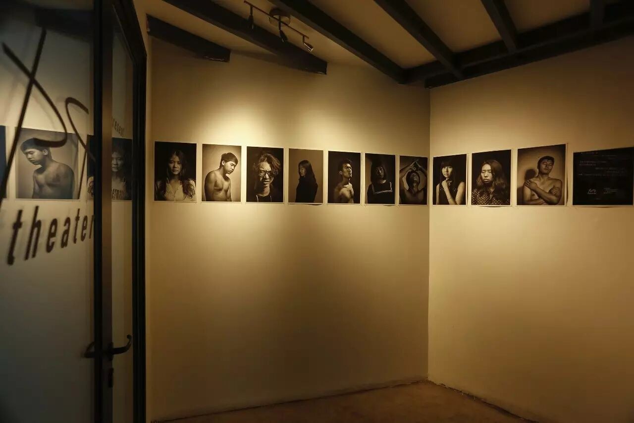 Experimental performance in the early P4 Theater black-box, Beijing